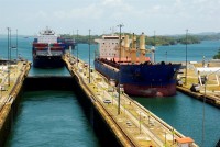 PanamaCanalLocks.jpg