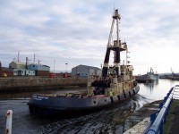 Flying_Phantom_at_James_Watt_Dock_-_geograph_org_uk_-_297683.jpg