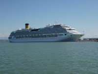 Costa_Favolosa_2011-10-18.jpg