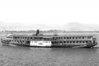 sudan-gadis-quitant-Luxor.jpg