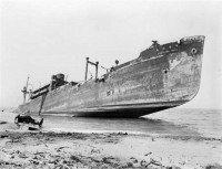 Wreck_of_Kinugawa_Maru_on_Guadalcanal_c1943.jpg