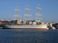 220px-Barken_viking_gothenburg_20051011.jpg