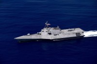 Gabrielle_Giffords_(LCS-10)_underway_in_the_Philippine_Sea_on_1_October_2019_(191001-N-YI115-2128).jpg