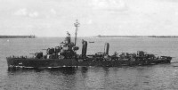 USS_Lardner_(DD-487)_underway_in_1945_(80-G-321649) (3).jpg