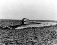 Francis_Scott_Key_(SSBN-657)_turning_to_port (2).jpg