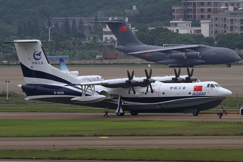 AG-600_at_Airshow_China_2016_(cropped).jpg