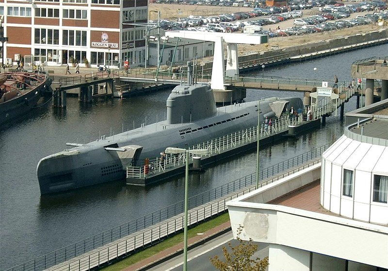 XXI type Bremerhaven_U-Boot-Museum-Sicherlich_retouched (2).jpg