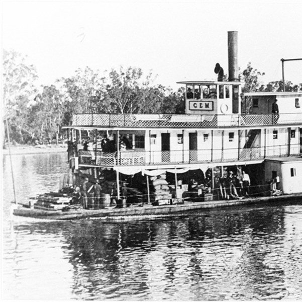 GEM paddle steamer about 1909 (2).jpg