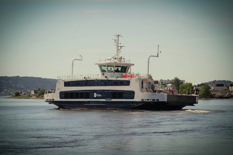 SVELVIK ferry.jpg