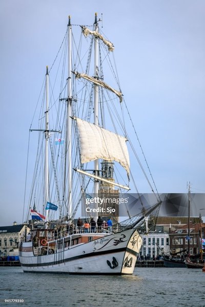 abel tasman party ship.jpg