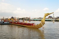 Suphannahongsa-docked.jpg