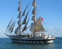 StavrosNiarchosFullSailBrigMatchRace2003.jpg